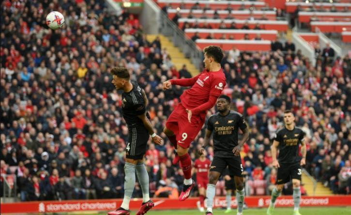  巴黎主场憾平里尔，争冠主动权拱手相让  